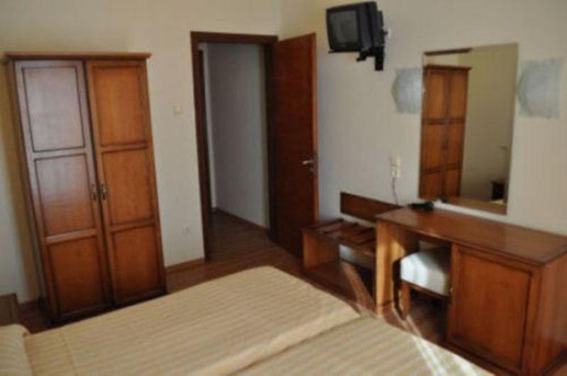 Hotel Nefeli Kavala Pokoj fotografie