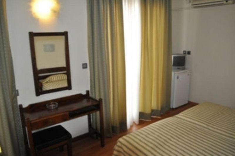 Hotel Nefeli Kavala Pokoj fotografie